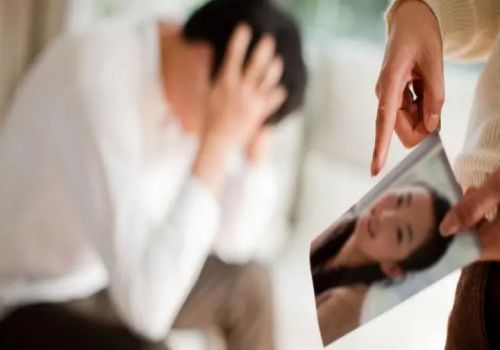成都婚外情调查取证：家暴有资格要抚养权吗